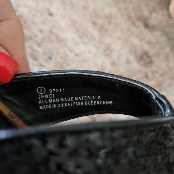 NWOT Maurices Jewel Black Glitter Platform Sandal sz7 - Picture 3 of 3